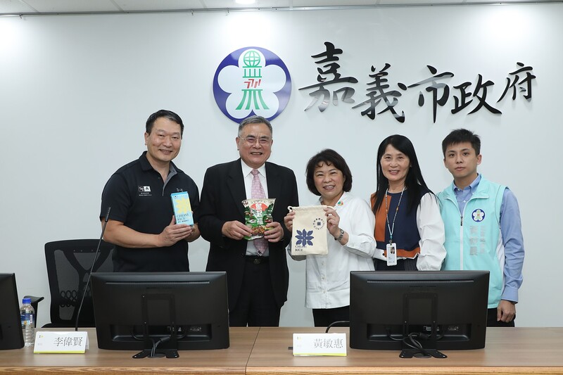 112.3.24 李偉賢校長與校友總會、聯傑會聯袂拜訪嘉義市長黃敏惠圖片