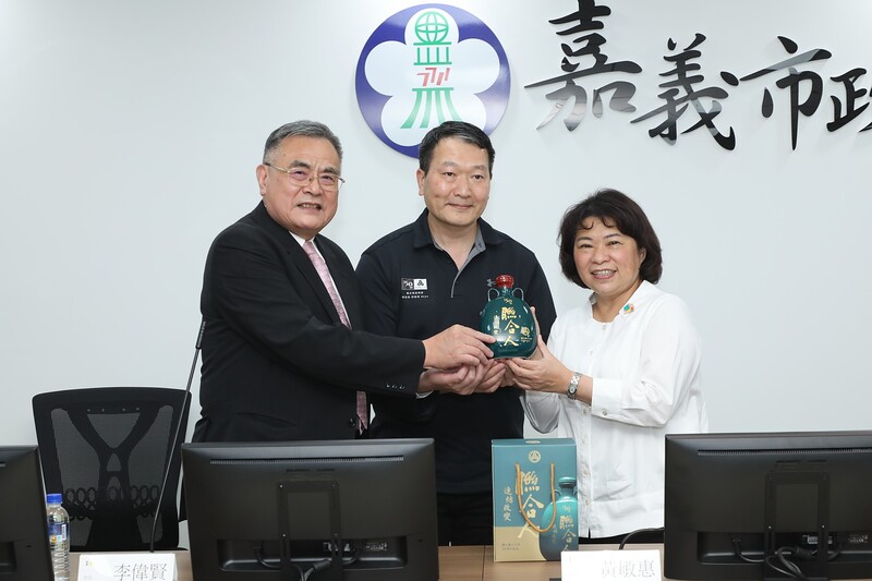 112.3.24 李偉賢校長與校友總會、聯傑會聯袂拜訪嘉義市長黃敏惠圖片