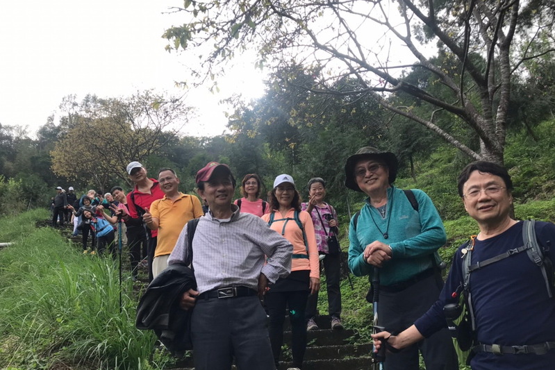 112.2.12 台北分會登山社暨電子系友會走春活動圖片