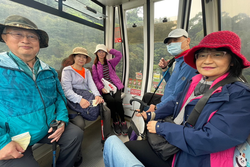 112.2.12 台北分會登山社暨電子系友會走春活動圖片